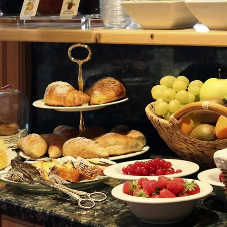 Il Casale Di Monica *