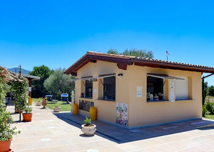 Il Casale Di Monica * Ривоторто